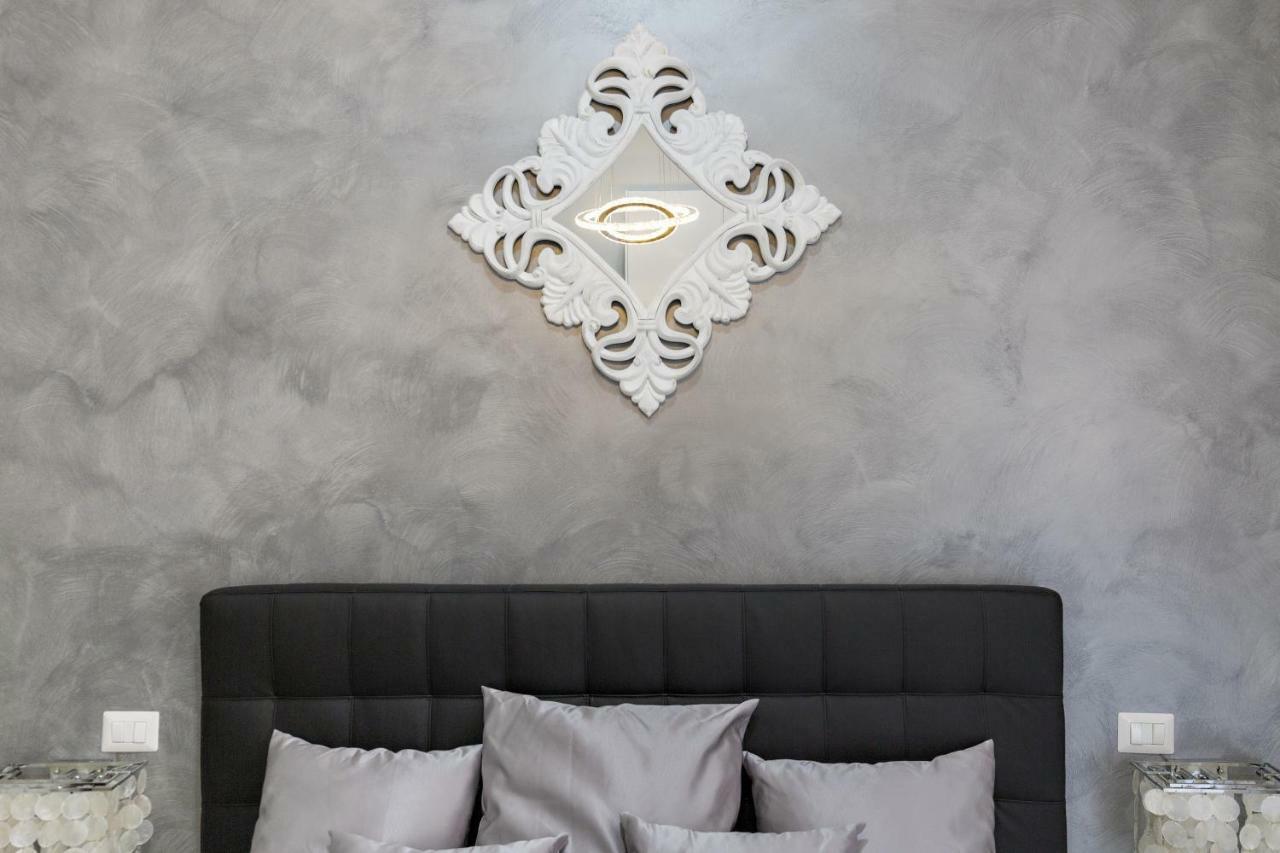 New In! Sophie At Colosseum Rome Exterior photo